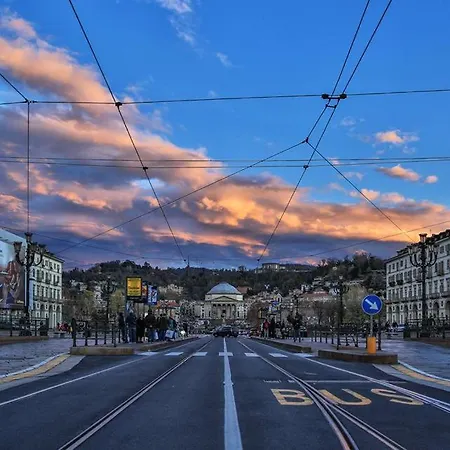 Central-- And - Alba דירה