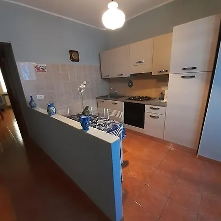 Apartment Central-- And - Alba *