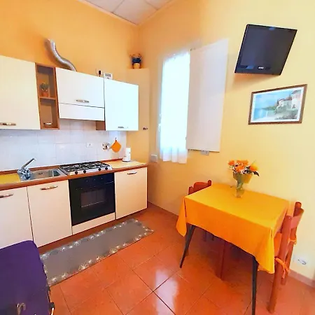 Central-- And - Alba Apartment