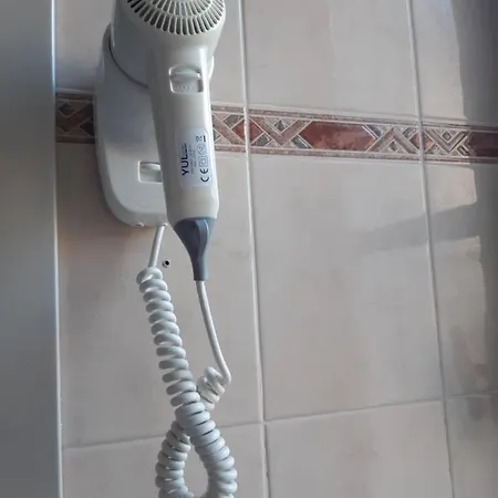 Central-- And - Alba *