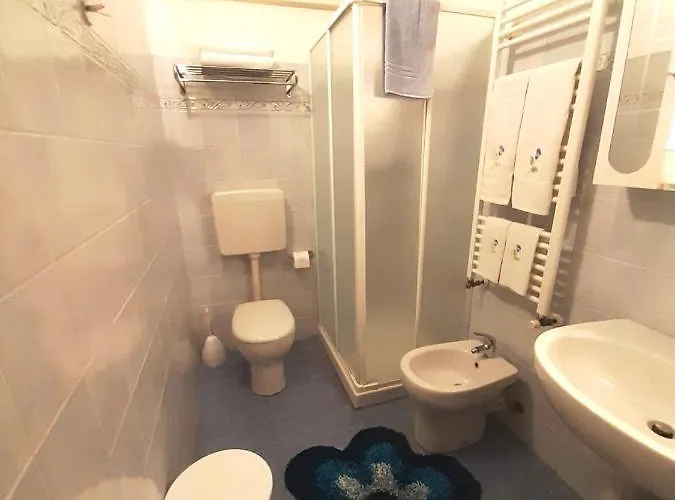 Central-- And - Alba 公寓 *