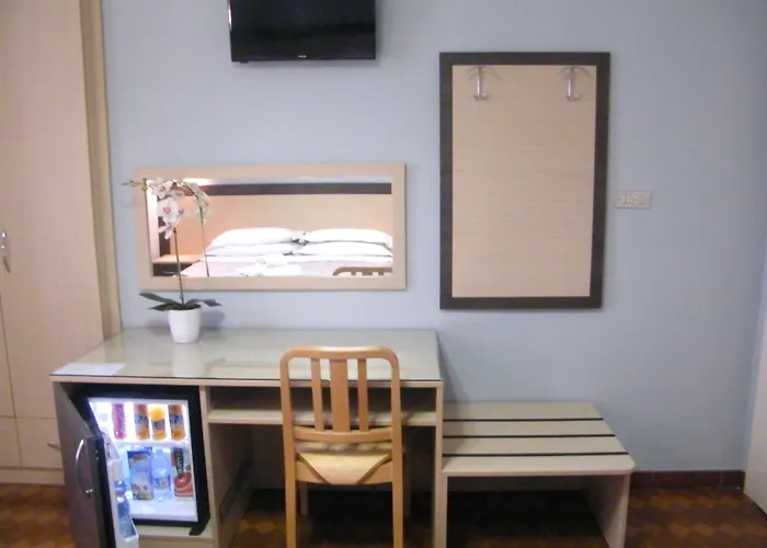 Central-- And - Alba *