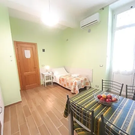 Central-- And - Alba Apartman *